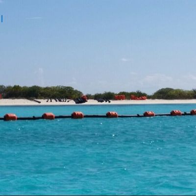 Производство труб UHMWPE с гладкой поверхностью с болтами и гайками, включая сертификацию ISO9001